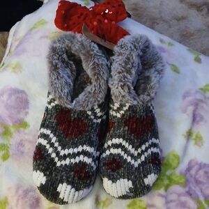 Cozy Gray and Red Heart Women's Ankle Height Slippers
